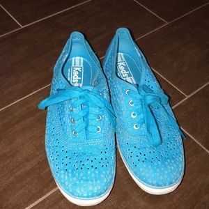Blue flower cutout keds